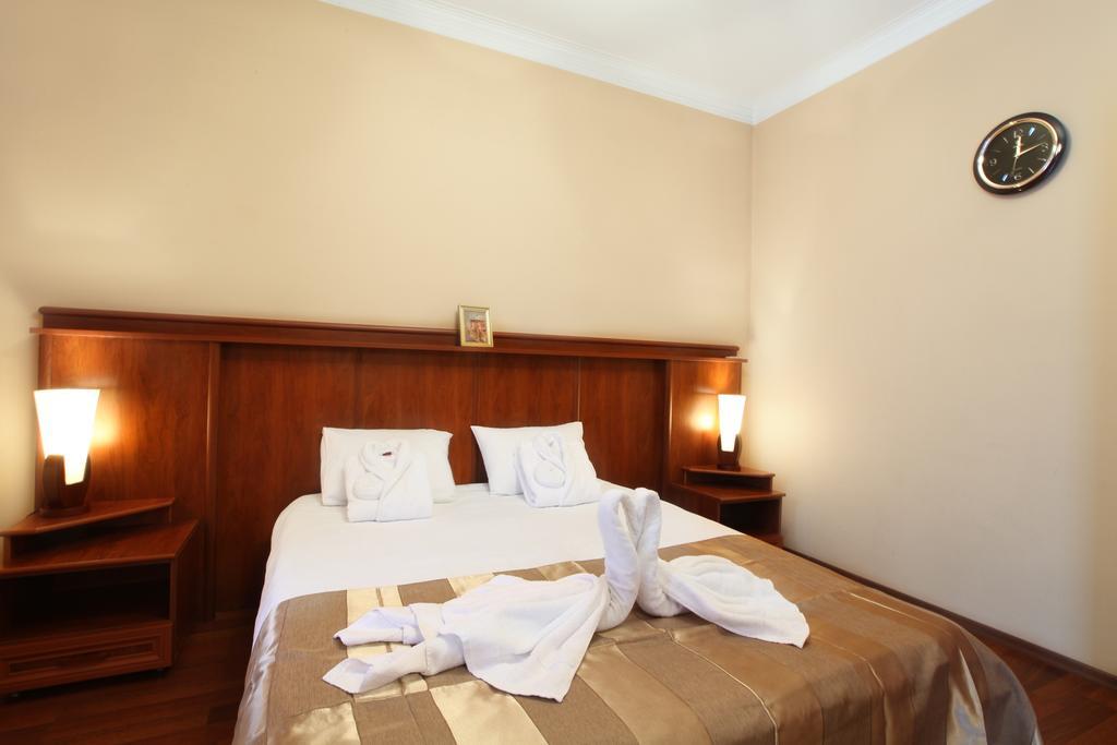Astoria Hotel Tbilisi Esterno foto